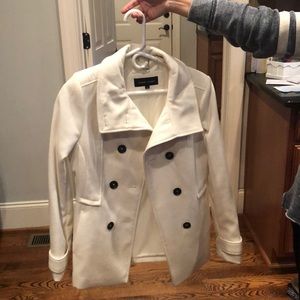 Black Rivet white coat. Size medium.